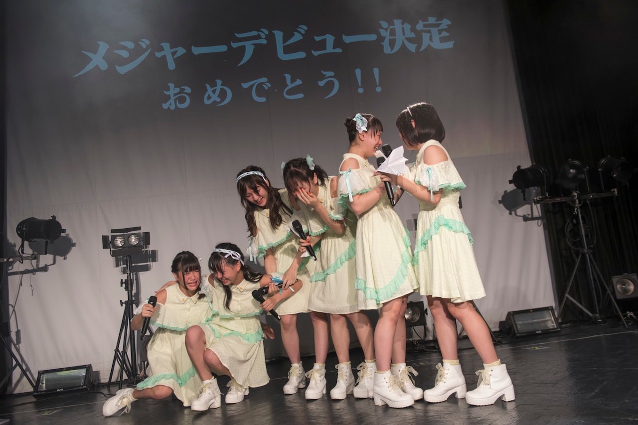 PiXMiXがキングレコードよりメジャーデビュー、恵比寿ザ・ガーデンルームでワンマン