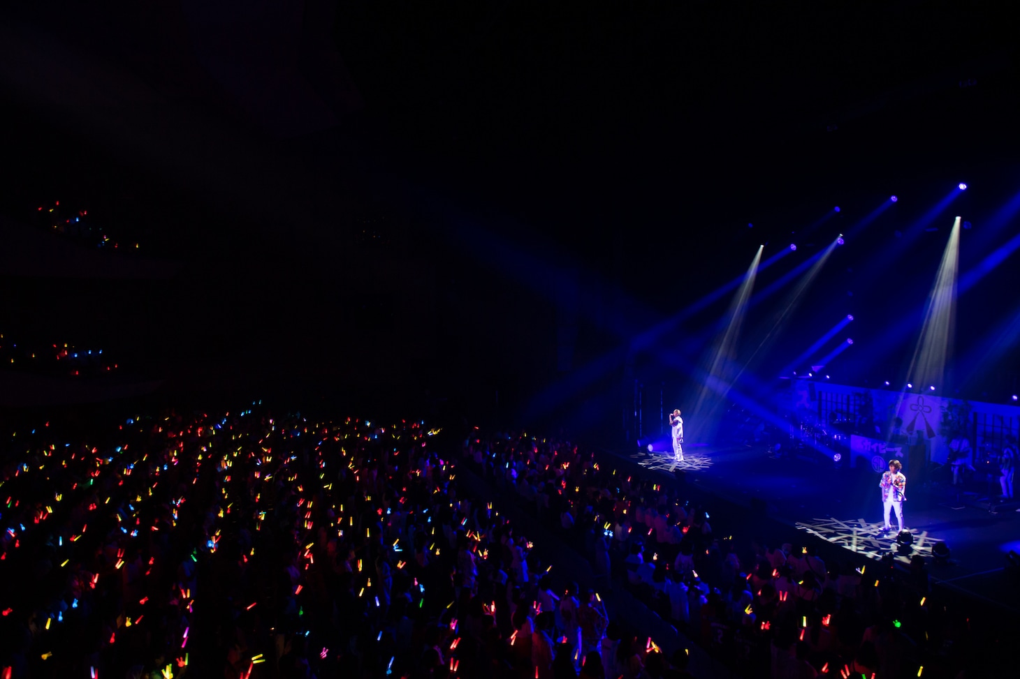 スカイピース「 Enjoy Summer Fest Buddy～まつり～」神奈川・神奈川県民ホール 大ホールの様子。