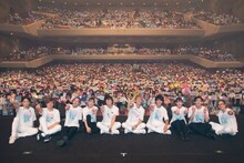 スカイピース「 Enjoy Summer Fest Buddy～まつり～」神奈川・神奈川県民ホール 大ホールの様子。