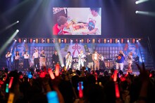 スカイピース「 Enjoy Summer Fest Buddy～まつり～」神奈川・神奈川県民ホール 大ホールの様子。
