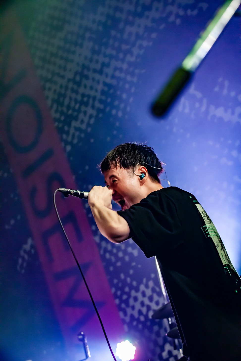 AG（Vo）（Photo by TAKASHI KONUMA）