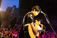 吉田結威（G, Vo）