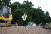 砂利山で熱唱するまお。