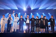 「WORLD HAPPINESS 2019 with HACHINOHE」より高橋幸宏とバンドメンバー。