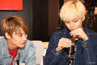 メンバーによるメニュー試作の様子。