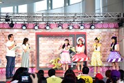 「『ちびまる子ちゃん』30周年アンバサダー・ももいろクローバーZ夏休みトークイベント」の様子。