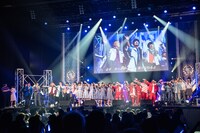 合唱曲「Never ending time」を歌う生徒たち。