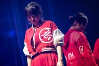 いつもは明るいキャラながらディアフレンズではクールに決める“おばちゃん”こと宇都木彩乃（左）と“トーマス”こと大下美瑠（右）。