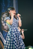 Blue Springの新曲でセンターを務めた西村瑠香。