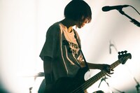 アユニ・D（Vo, B）（Photo by sotobayashi kenta）