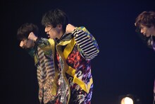 ユースケ（中央）