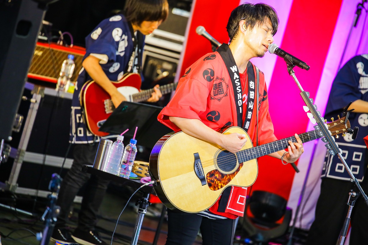吉田結威（G, Vo）