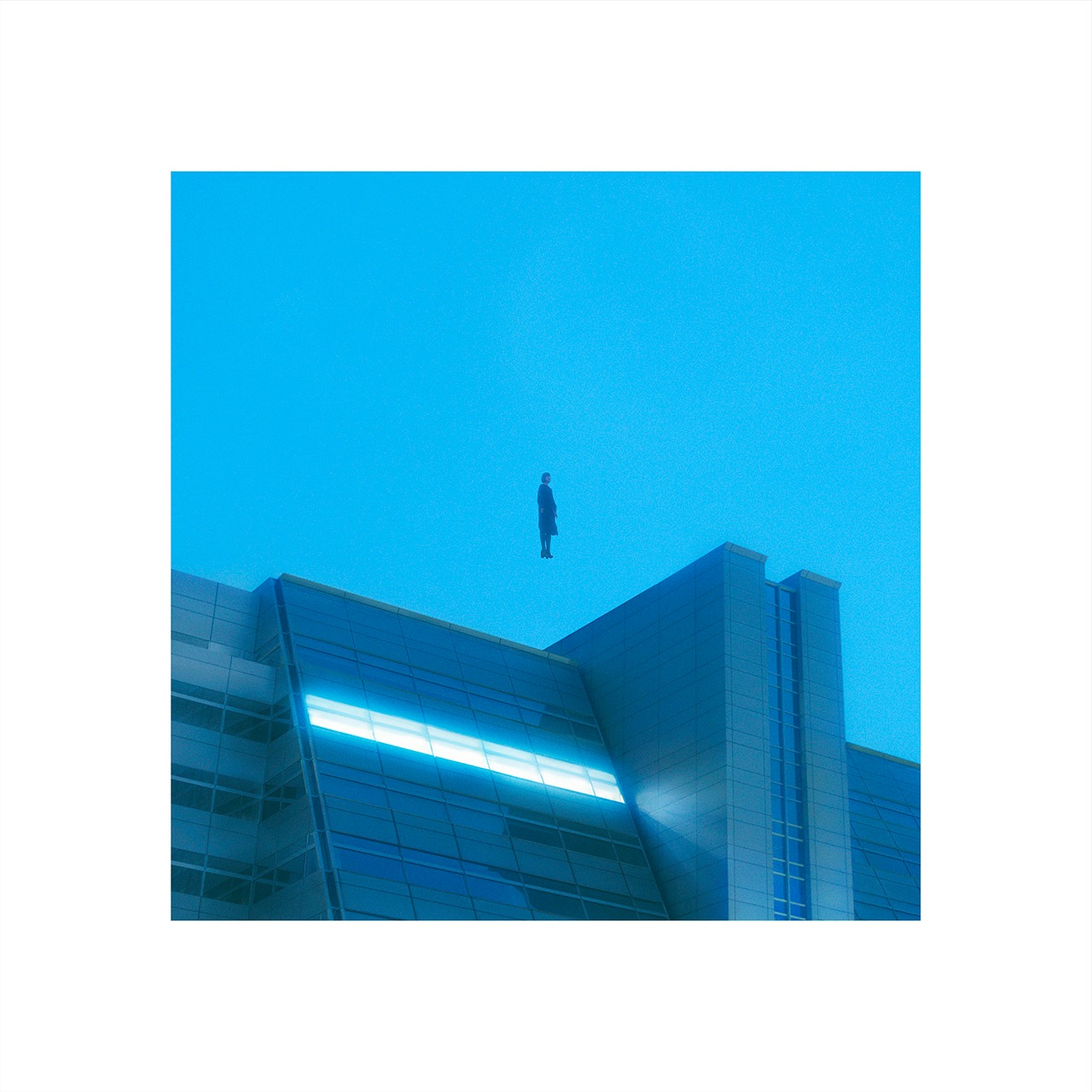 土岐麻子の前作「PASSION BLUE」CD＋DVD盤、CD＋Blu-ray盤ジャケット。