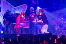 左から莉犬、ななもり。。（写真提供：すとぷり）