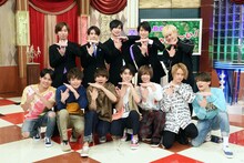 テレビ東京系「ABChanZOO」より。上段がA.B.C-Z、下段がTravis Japan。(c)テレビ東京