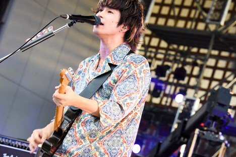 三原健司(Vo, G / フレデリック)(Photo by AZUSA TAKADA)