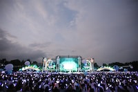 「After the Rain 2019 ～真夏のそらまふ大発生!!＠富士急ハイランド～」8月25日公演の様子。（撮影：小松陽祐［ODD JOB］、堀卓朗［ELENORE］、釘野孝宏）