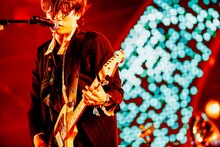 川上洋平（Vo, G / [ALEXANDROS]）（撮影：西槇太一﻿）