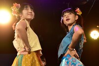 左から戸羽望実、吉田万葉。