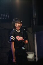 山田南実。8月20日に東京・TSUTAYA O-WESTで開催された「Pimm's Presents, Human Xrossing Summer special」の様子。