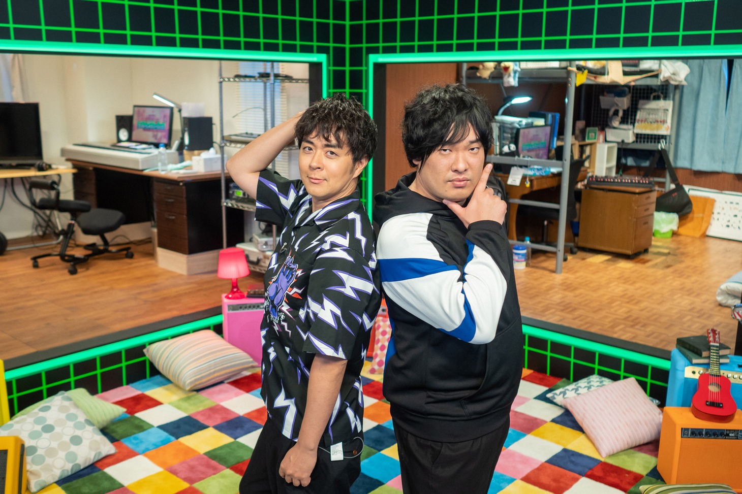 左から前山田健一、岡崎体育。（写真提供：NHK）