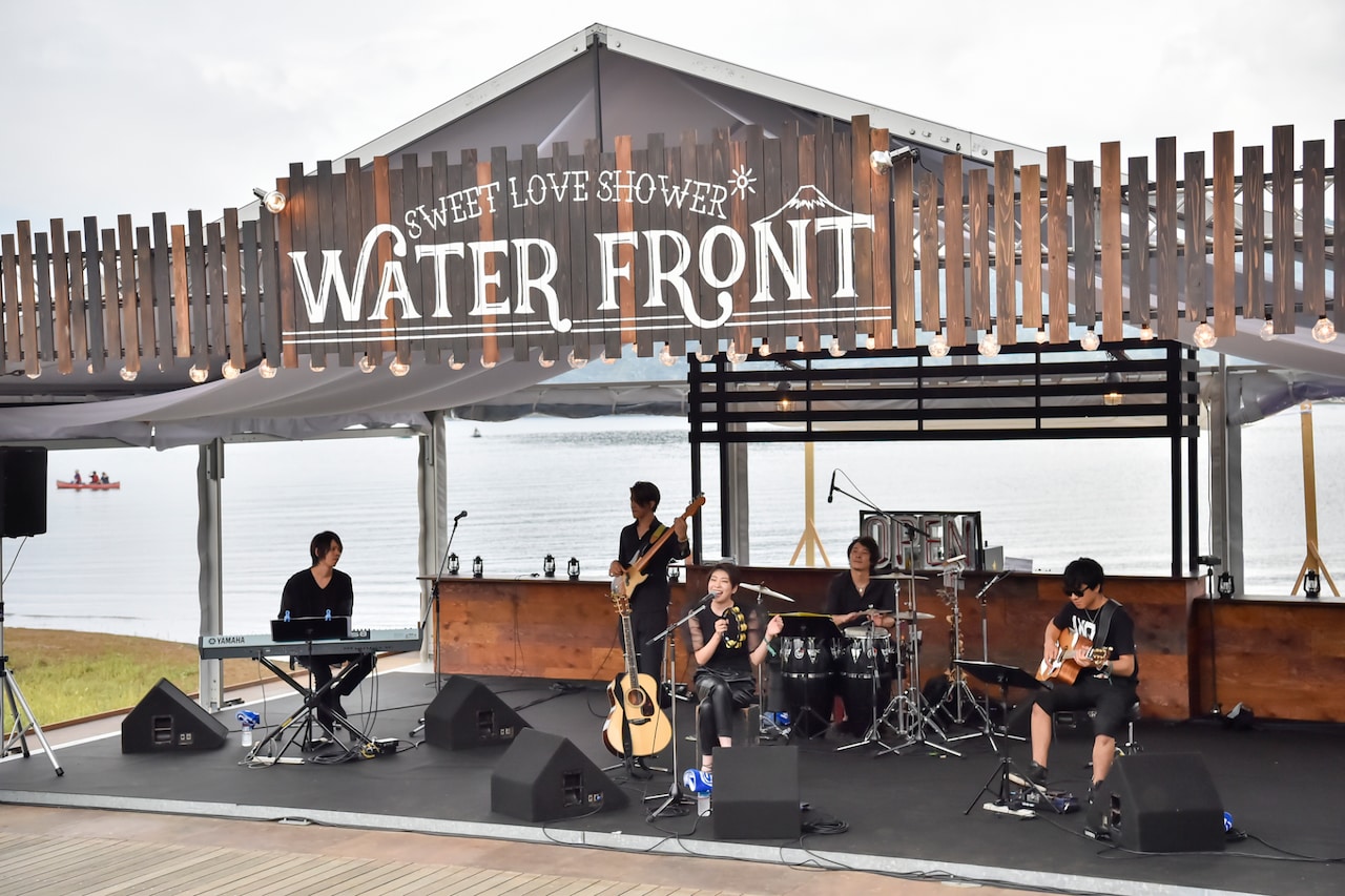 Little Black Dress（Photo by AZUSA TAKADA）
