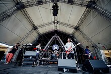 マカロニえんぴつ（撮影：西槇太一）