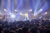 「2nd Anniversary Live『HOME』」の様子。（撮影：立脇卓）