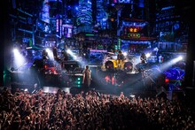 HYDE「HYDE LIVE 2019」Zepp Sapporo公演の様子。（撮影：岡田貴之）