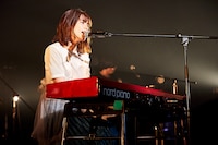 足立佳奈（撮影：立脇卓）