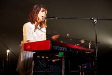 足立佳奈（撮影：立脇卓）