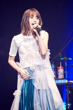 足立佳奈（撮影：立脇卓）