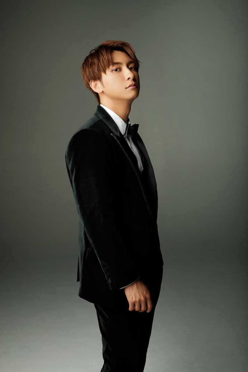 與真司郎（AAA）