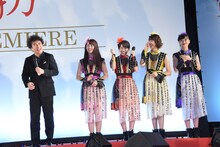 ムロツヨシとももいろクローバーZ。