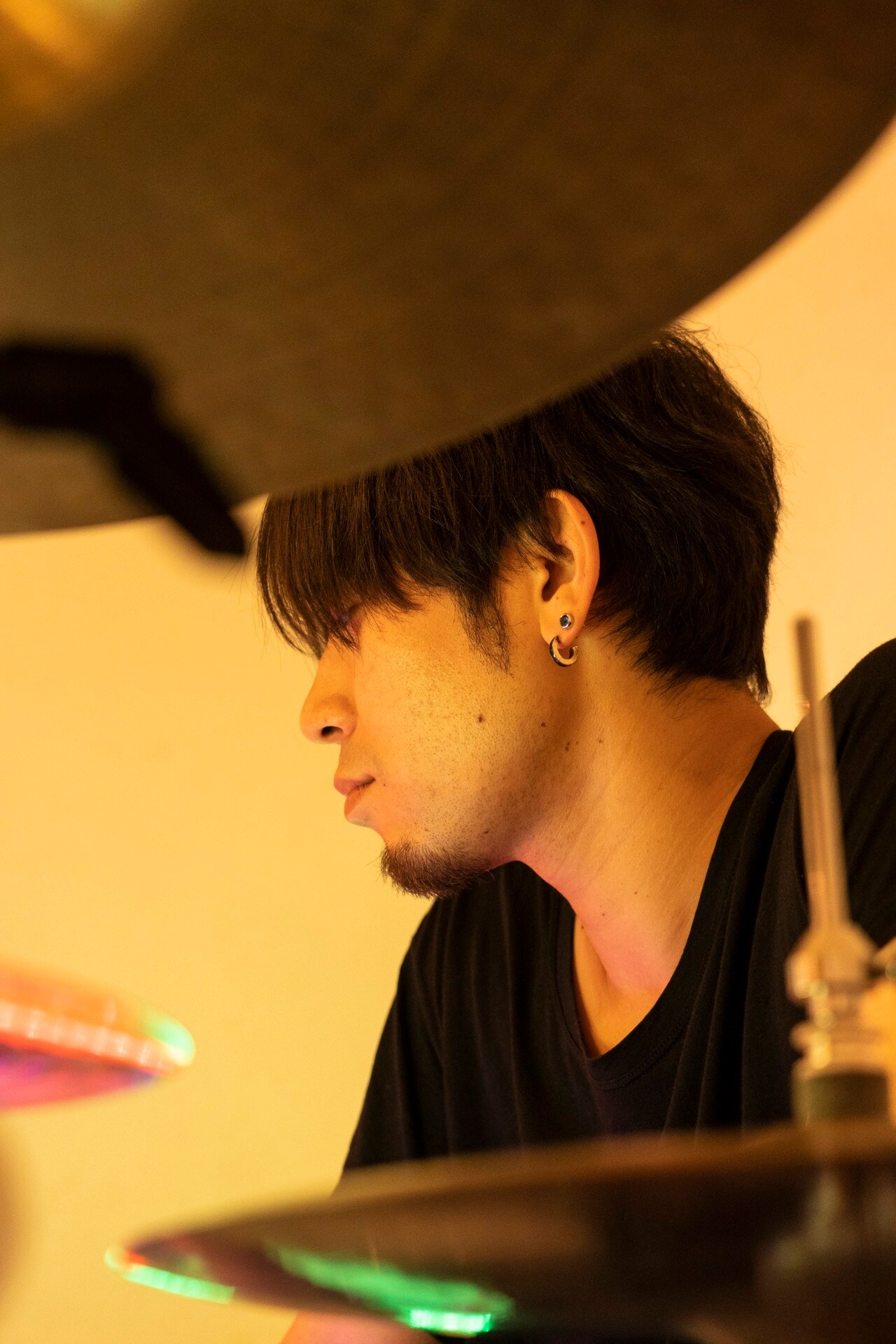 かみじょうちひろのアクリル変型シェルドラム | 愛する楽器 第12回