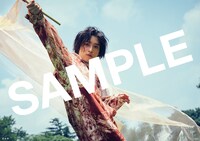 シングルの予約特典としてAmazonで配布されるステッカーのサンプル画像。