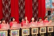 左から橋本環奈、池間夏海、ゆうたろう、堀田真由、浅川梨奈、佐野勇斗（M!LK）。(c)フジテレビ