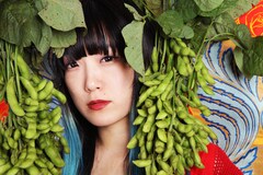 坂口喜咲が1年3カ月ぶりの新曲「犬と苺」配信、君島大空らバンドメンバー出演のMV公開