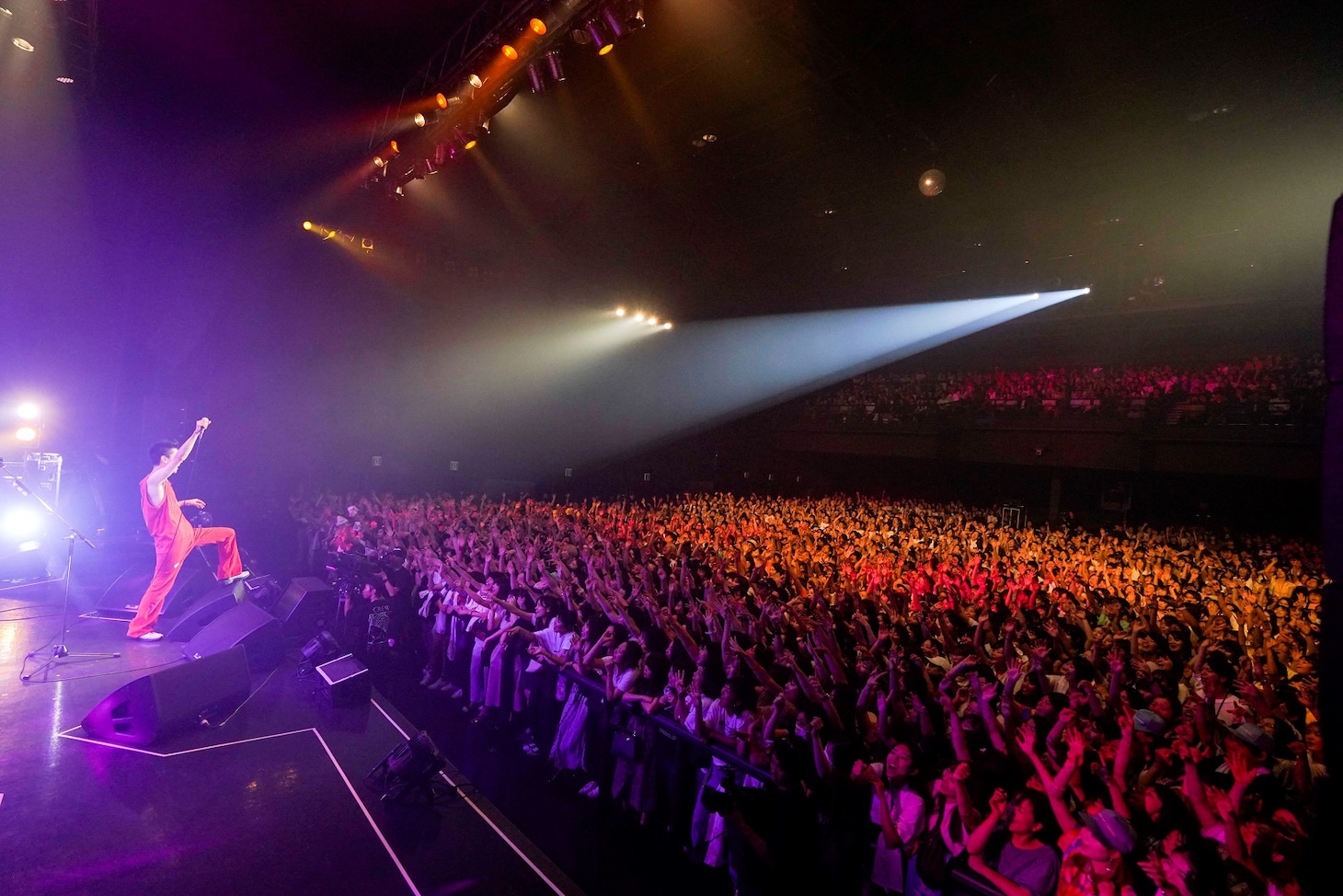 「菅田将暉LIVE TOUR 2019 “LOVE”」東京・Zepp DiverCity TOKYO公演の様子。（撮影：上飯坂一）