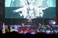 神宮寺寂雷を演じる速水奨。（撮影：田浦ボン、キシノユイ、渡辺慎一）