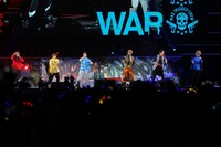 「ヒプノシスマイク-Division Rap Battle-4th LIVE@オオサカ《Welcome to our Hood》」9月8日公演の様子。（撮影：田浦ボン、キシノユイ、渡辺慎一）