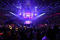 「ヒプノシスマイク-Division Rap Battle-4th LIVE@オオサカ《Welcome to our Hood》」9月8日公演の様子。（撮影：田浦ボン、キシノユイ、渡辺慎一）