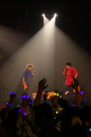 左から碧棺左馬刻を演じる浅沼晋太郎、山田一郎を演じる木村昴。（撮影：田浦ボン、キシノユイ、渡辺慎一）