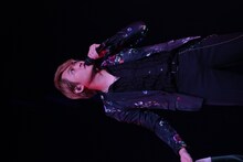 伊弉冉一二三を演じる木島隆一。（撮影：田浦ボン、キシノユイ、渡辺慎一）