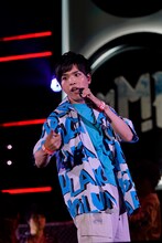 山田二郎を演じる石谷春貴。（撮影：田浦ボン、キシノユイ、渡辺慎一）