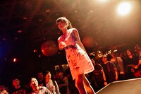 ////虹////のライブの様子。（撮影：タイコウクニヨシ）