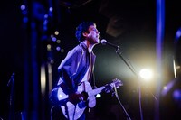 奇妙礼太郎（撮影：タイコウクニヨシ）