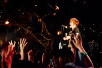 TOMOVSKY（撮影：タイコウクニヨシ）