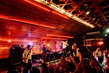 LAUGHIN' NOSE（撮影：タイコウクニヨシ）