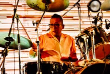 田森篤哉（Dr / eastern youth）（撮影：タイコウクニヨシ）